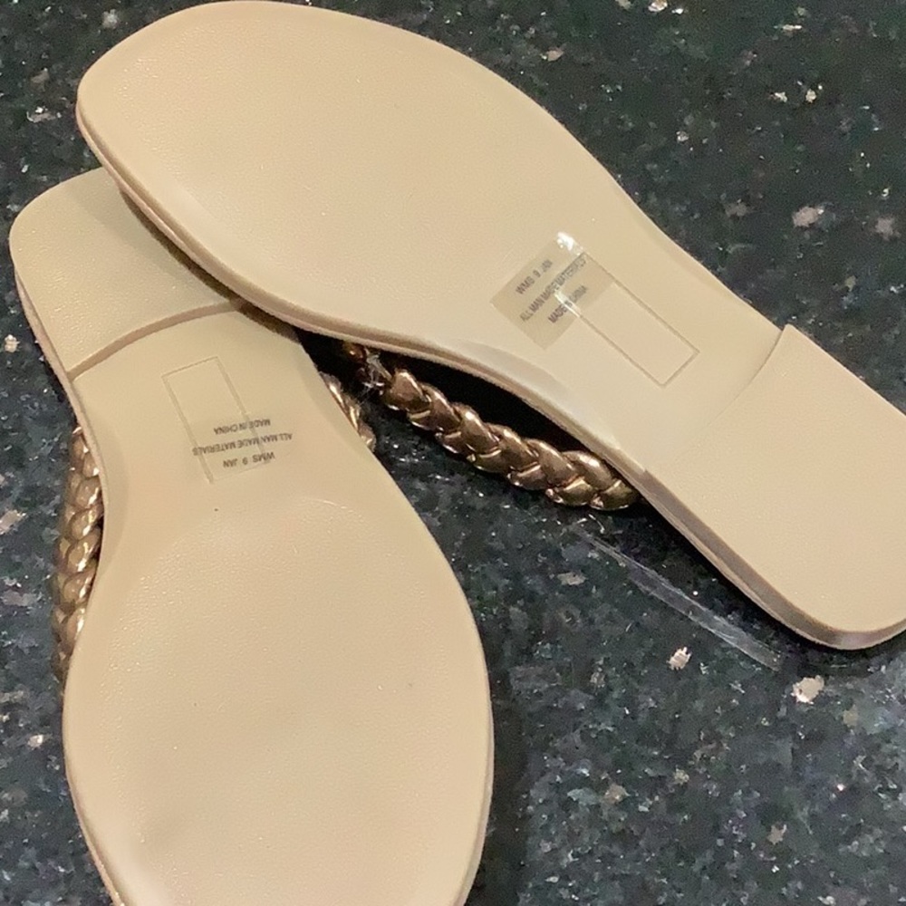 Dolce. It’s flat thong sandals. Bronze color. - Picture 2 of 3